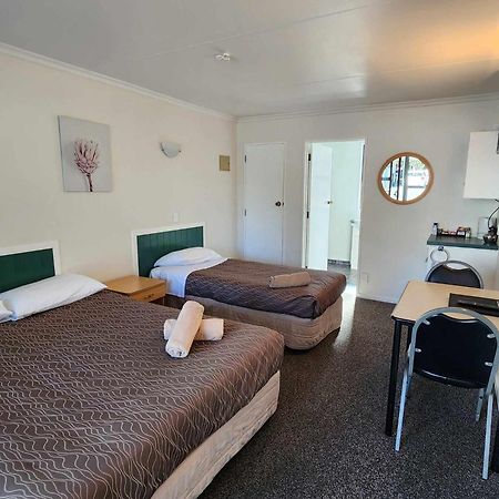 Bulls Motel & Holiday Park Halcombe Exteriér fotografie